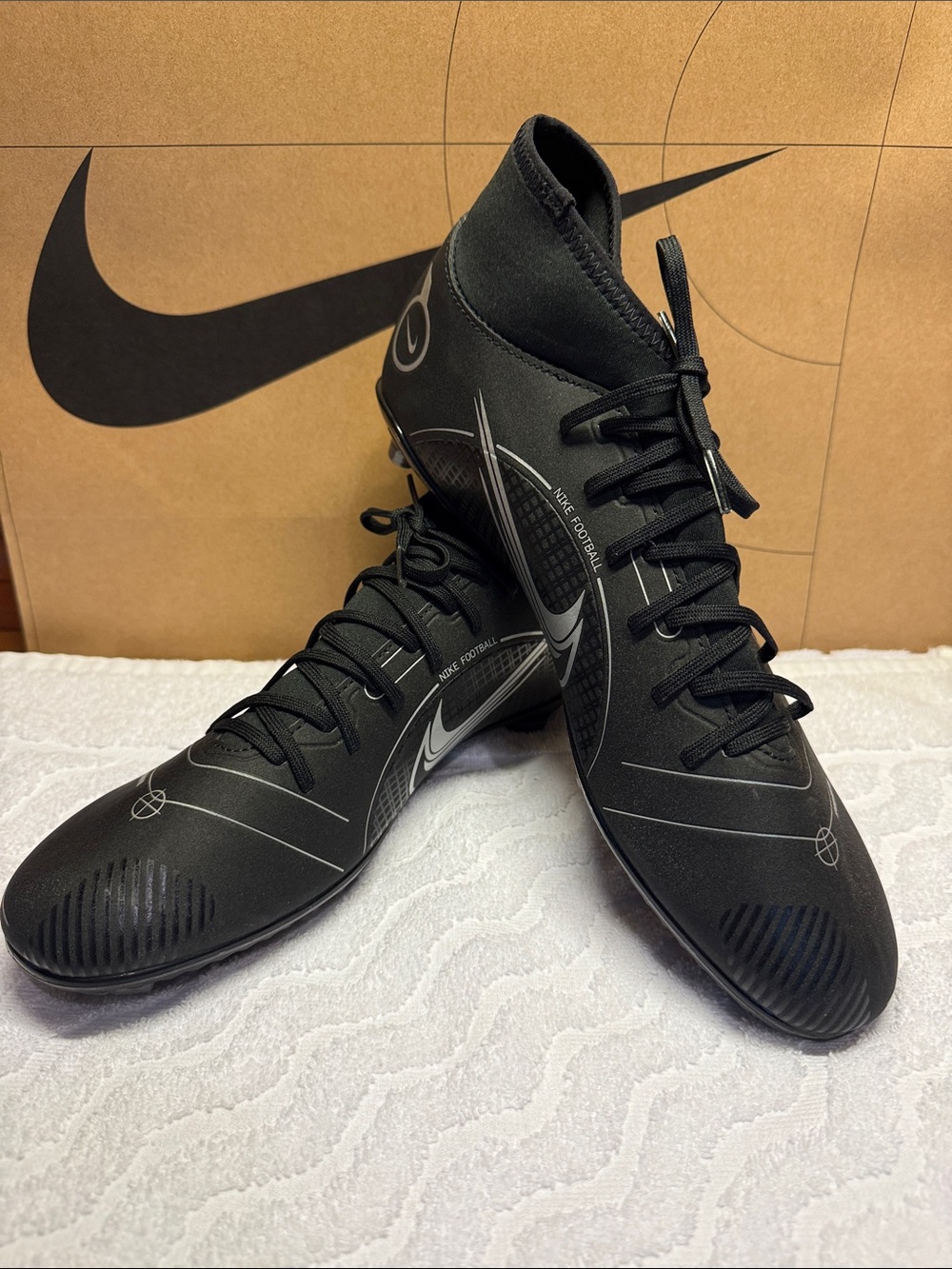 New! Nike Mercurial Superfly 8 Club.